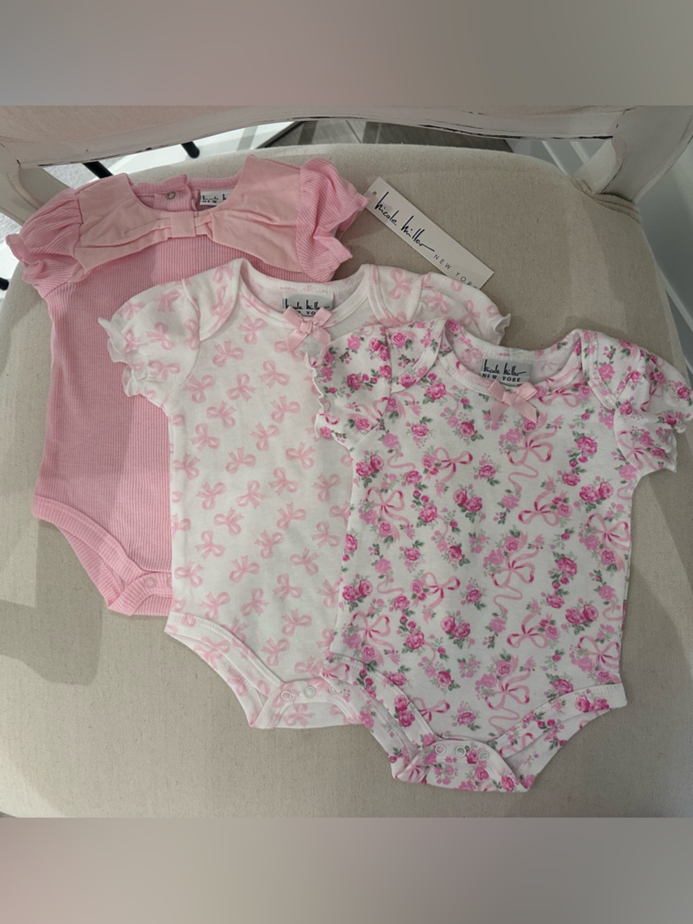 🩰 6~9 Pink Victorian Floral, Rose & Bow Baby Onesie Set of 3 Nicole Miller NWT